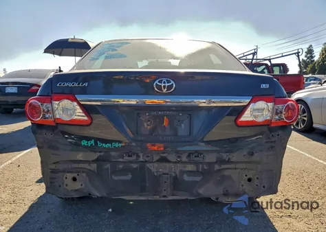 2013 Toyota Corolla Base z USA, uszkodzony, nr VIN 5YFBU4EE4DP075207